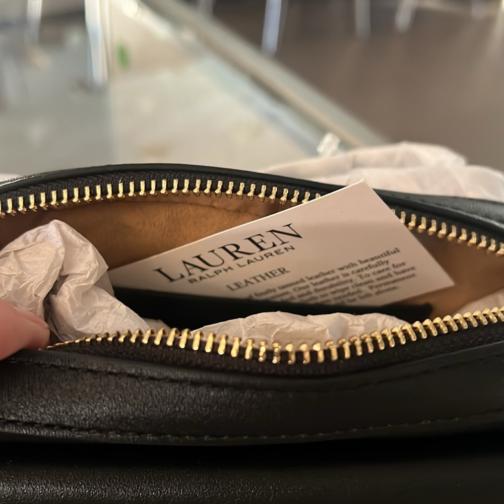 🆕 Lauren Ralph Lauren Leather Small Marcy Convertible Pouch - Picture 8 of 17